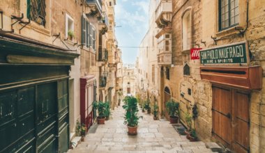 The ancient, narrow streets and old buildings of Malta